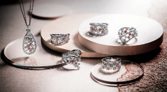 ≪Born in 2000≫ Original brand【Or heure】diamond jewelry