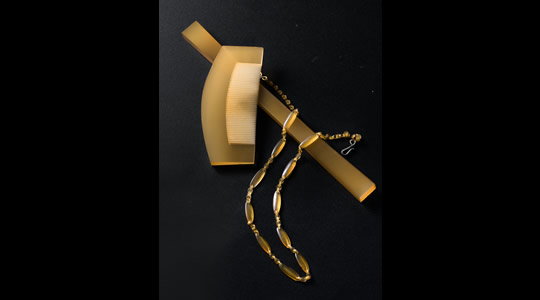 Tortoiseshell necklace/comb/Kougai