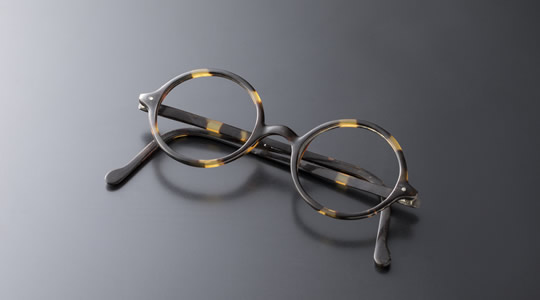 Tortoiseshell eyeglass frames